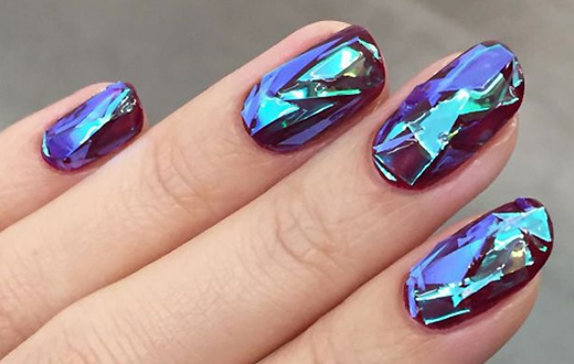 Glass Nails: 10 diseos para lucir uas de cristal